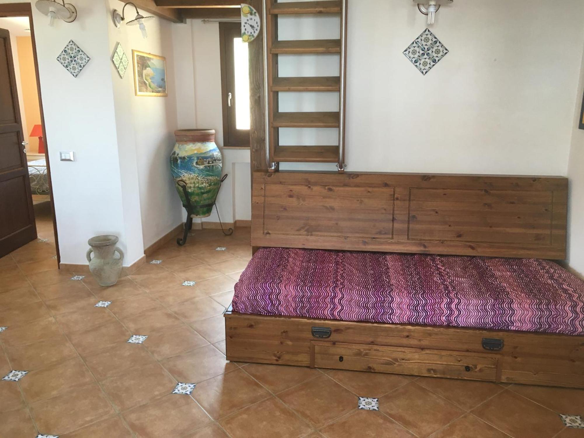 Anna E Cantina Vito Vicinissimi Riserva Dello Zingaro Scopello (Sicily)