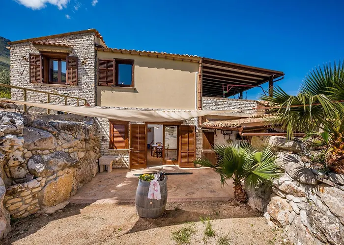 Apt Villa Anna E Apt Cantina Vito Vicinissimi Alla Riserva Dello Zingaro