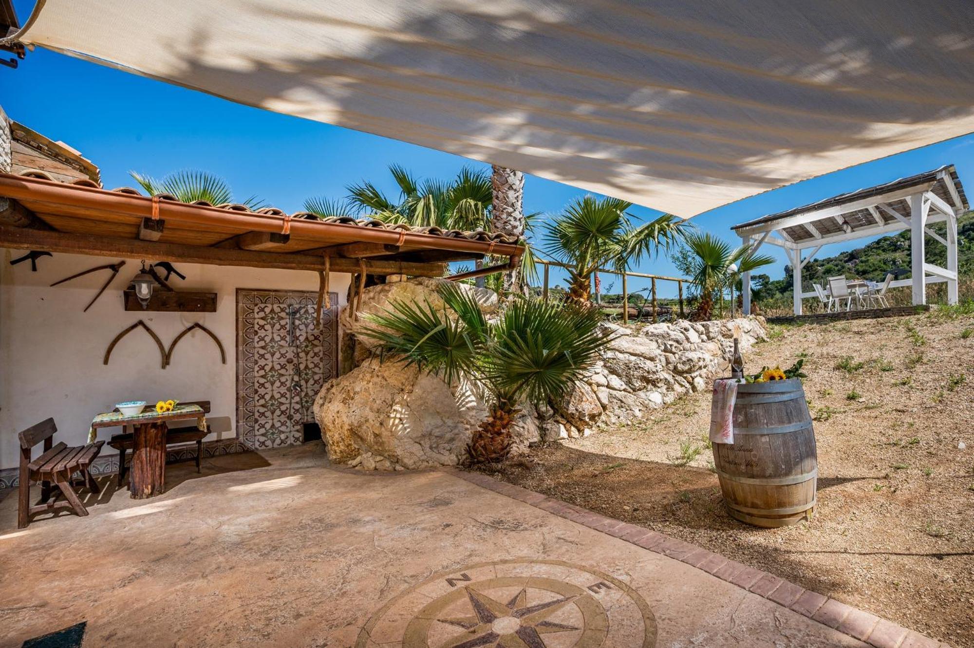 Ferienhaus Anna E Cantina Vito Vicinissimi Riserva Dello Zingaro