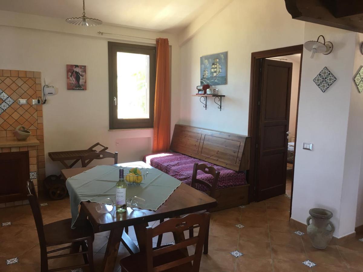 Ferienhaus Anna E Cantina Vito Vicinissimi Riserva Dello Zingaro
