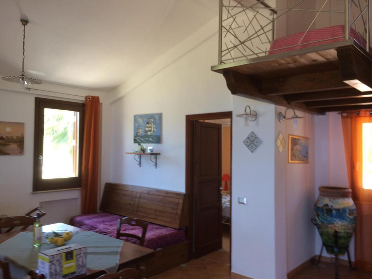 Ferienhaus Anna E Cantina Vito Vicinissimi Riserva Dello Zingaro *